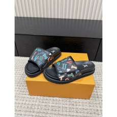 Louis Vuitton Slippers